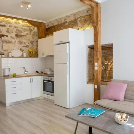 Σπίτι διακοπών Polyxenis Cozy Maisonette - Water Tank